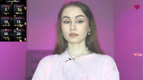 Snapshot of amina_lux chatting on January 31, 2:04 am Amina online show from January 31, 2:04 am