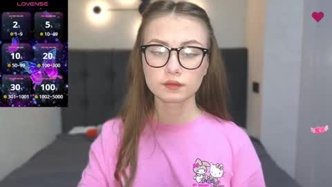 Snapshot of amina_lux chatting on January 2, 10:01 pm Amina online show from January 2, 10:01 pm