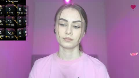 Snapshot of amina_lux chatting on January 23, 11:15 pm Amina online show from January 23, 11:15 pm