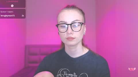 Snapshot of amina_lux chatting on February 27, 11:15 pm Amina online show from February 27, 11:15 pm