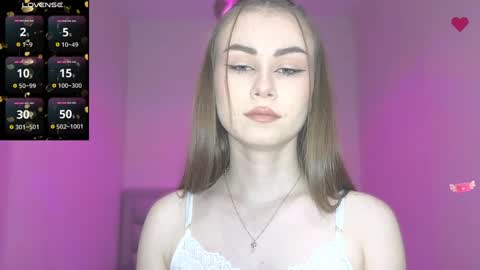 Snapshot of amina_lux chatting on January 27, 11:22 pm Amina online show from January 27, 11:22 pm