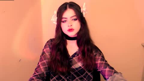 Amina online show from March 4, 7:44 pm