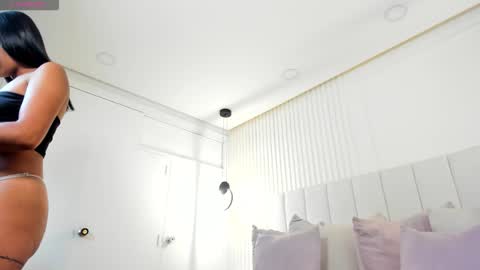 Amira Sanz online show from November 15, 12:07 pm