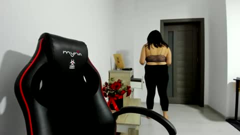 Snapshot of amiraisa chatting on February 3, 1:52 am Amiraisa online show from February 3, 1:52 am