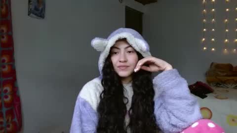 Snapshot of amitlu_ chatting on March 4, 9:32 pm amitlu_ online show from March 4, 9:32 pm