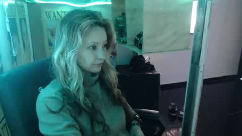 Paula D online show from February 18, 3:41 pm