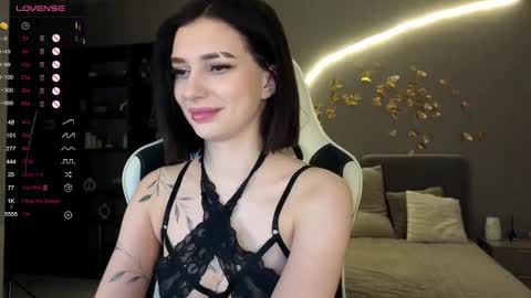 Ammy  dont forget to thumbs up me  online show from November 8, 9:56 am