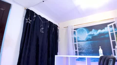 Lore online show from September 25, 9:44 pm