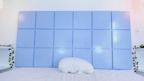 AmmyPike online show from November 9, 1:36 pm