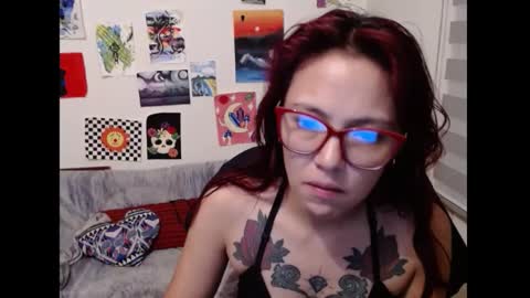 Snapshot of ammysweetx chatting on March 1, 1:21 am yisel online show from March 1, 1:21 am