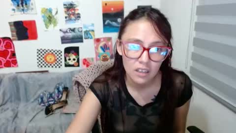 Snapshot of ammysweetx chatting on December 13, 3:05 am yisel online show from December 13, 3:05 am