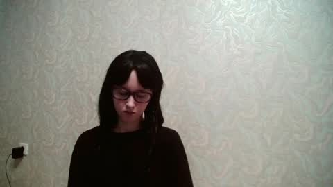 Amomira honeyx online show from June 19, 10:32 am