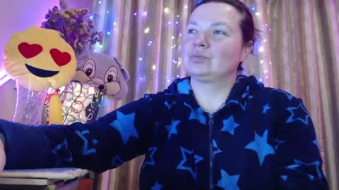 amorelara online show from April 16, 5:51 am