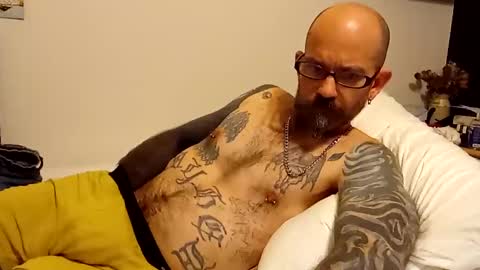 amunrethegod online show from March 3, 8:32 pm