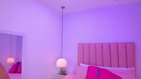 Aleja   online show from October 15, 3:32 am