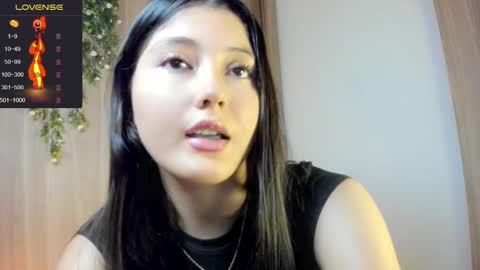 Snapshot of amy_innocent_ chatting on March 5, 8:32 pm Amy online show from March 5, 8:32 pm