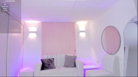 Emily online show from January 31, 1:56 pm