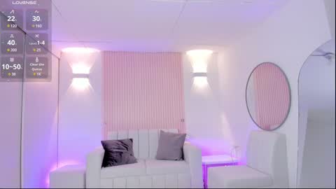 Emily online show from February 1, 2:24 pm