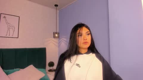 amy_saenz_ online show from November 3, 8:54 pm