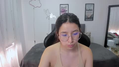 Amy sophia 3 online show from October 3, 1:19 pm