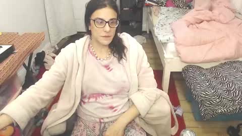 Trashely Gimpson online show from March 3, 10:28 am