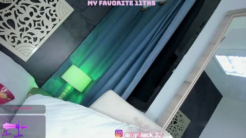 Snapshot of amyblack__ chatting on February 8, 7:26 am Amy online show from February 8, 7:26 am