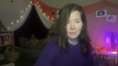 amydreamgirl online show from January 6, 9:11 pm