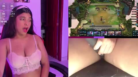 amyevan_ online show from November 17, 8:44 pm