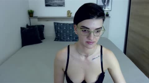 Hi there guys  My pleasure in your hands  pvt is open online show from January 10, 10:50 am