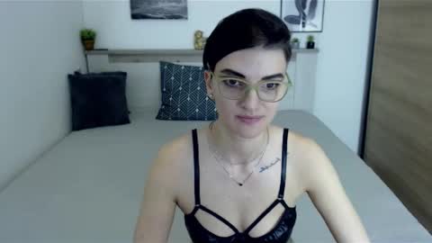 Hi there guys  My pleasure in your hands  pvt is open online show from January 6, 2:14 pm