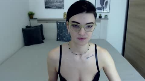 Hi there guys  My pleasure in your hands  pvt is open online show from January 22, 9:35 am