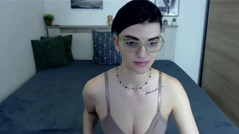 Hi there guys  My pleasure in your hands  pvt is open online show from February 28, 10:17 pm
