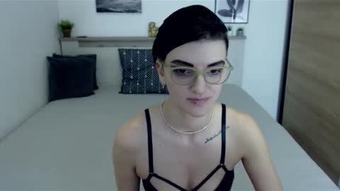 Hi there guys  My pleasure in your hands  pvt is open online show from January 31, 5:32 pm