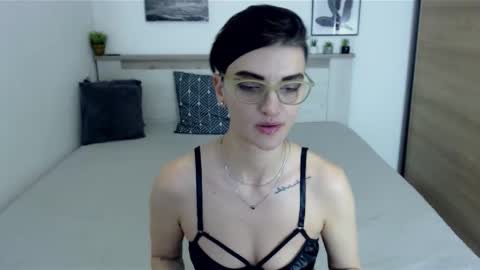 Hi there guys  My pleasure in your hands  pvt is open online show from January 7, 12:41 pm
