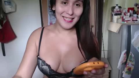 Snapshot of amysweetbabe chatting on February 21, 5:46 am amysweetbabe online show from February 21, 5:46 am