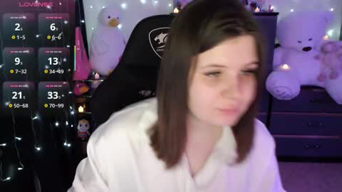 amyvibes online show from December 5, 8:39 pm