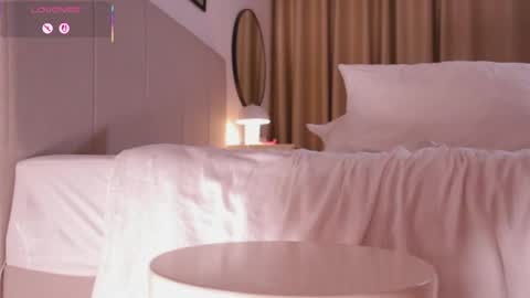 Amy online show from April 13, 8:46 pm