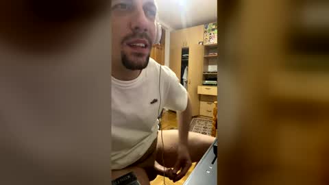 amyyrlikesdeep online show from December 23, 2:40 am