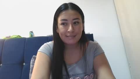 Snapshot of ana_lovexx2 chatting on January 22, 2:48 am Ana online show from January 22, 2:48 am