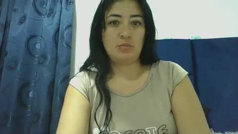 Snapshot of ana_lovexx2 chatting on February 26, 5:03 am Ana online show from February 26, 5:03 am