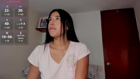 Ana online show from December 15, 9:05 am