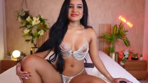 Snapshot of ana_maria11 chatting on September 15, 8:54 pm Ana online show from September 15, 8:54 pm
