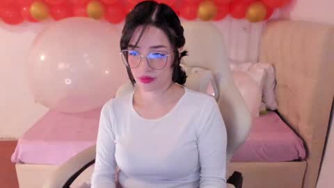 Im anna but you can call me as you want online show from February 7, 4:35 pm