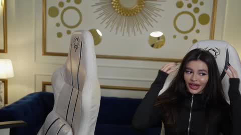 Sweet girls online show from March 4, 8:02 am