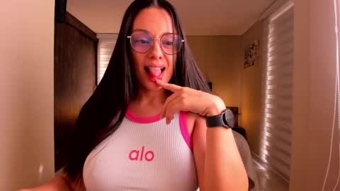 Anabel online show from January 26, 1:36 pm