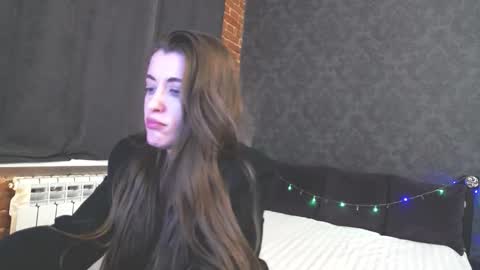 Anna online show from November 19, 3:44 pm