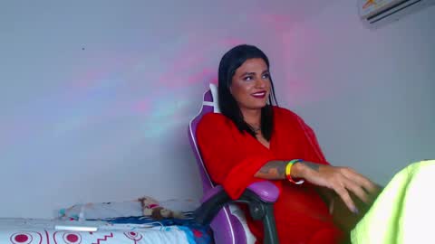 Snapshot of anabellabonariva chatting on February 17, 3:25 am Anabella online show from February 17, 3:25 am