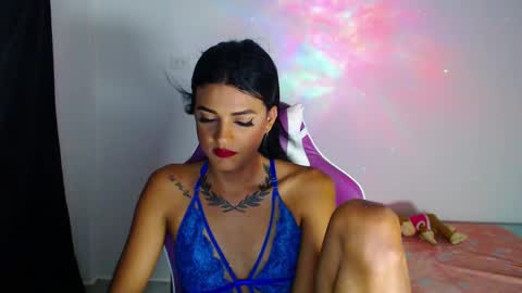 Snapshot of anabellabonariva chatting on February 21, 10:37 pm Anabella online show from February 21, 10:37 pm