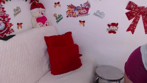 Snapshot of anabellered chatting on December 20, 11:10 am Ana online show from December 20, 11:10 am