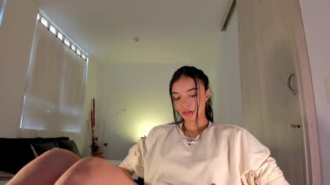 ANABEL WOLF  online show from January 25, 2:14 pm